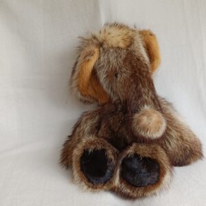 Riesen-Elefant Nandi, Handgearbeiteter Elefant aus Meisterhand, Künstlerelefant, Waschbär