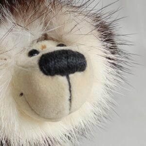 Liege-Teddy Peta, Handgearbeiteter Teddybär aus Meisterhand, Künstlerteddy, Nerz